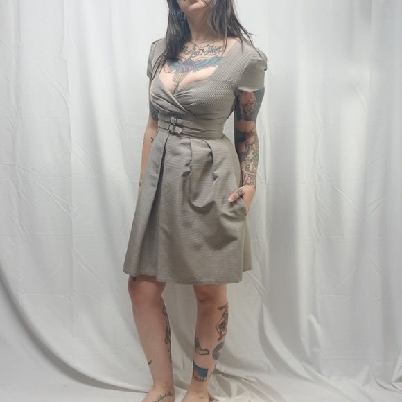 NANETTE LEPORE Silver Gray Metallic Dress - Picture 4 of 8